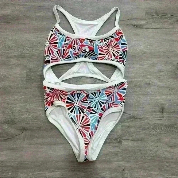NWOT Aerie White Ribbed Cut Out Red Blue White One Piece Swimsuit Size XL - Picture 1 of 5